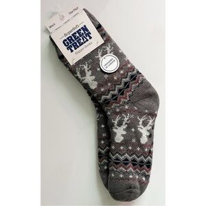 Green Treat • NWT Super Soft Gray Reindeer Pattern Men's Slipper Socks